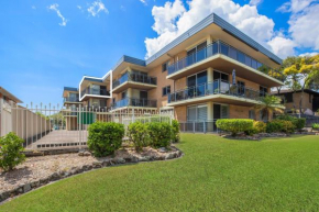 Albert Court 9, Forster